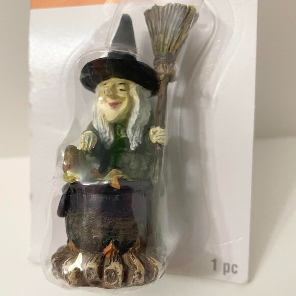 Ashland Halloween Tiny Treasures Witch Figurine Damaged Packaging - Picture 14 of 16